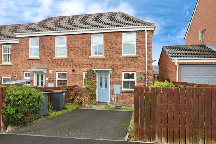 2 bedroom end of terrace house