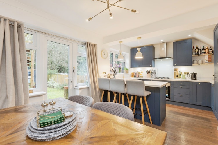 3 bedroom semi-detached house