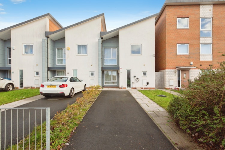 3 bedroom semi-detached house