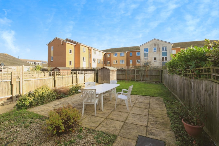2 bedroom semi-detached house