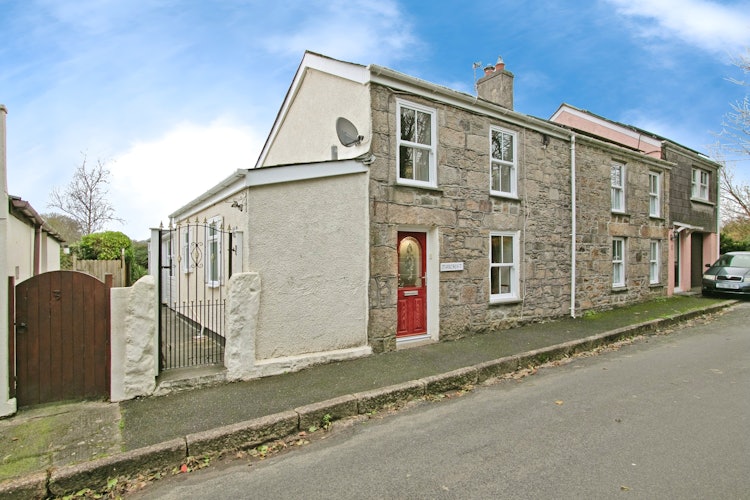 2 bedroom cottage