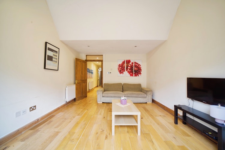 3 bedroom terraced house