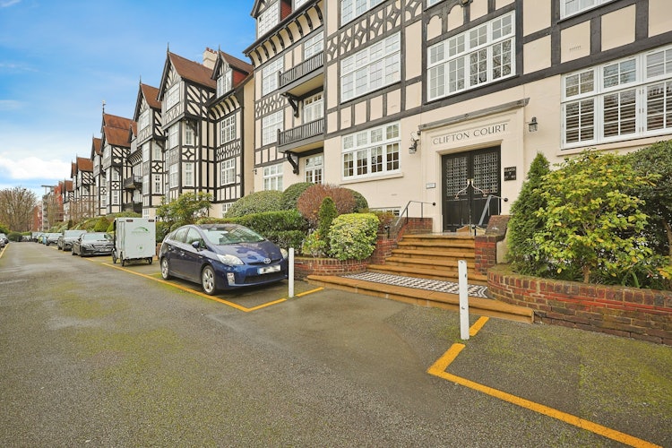 4 bedroom apartment