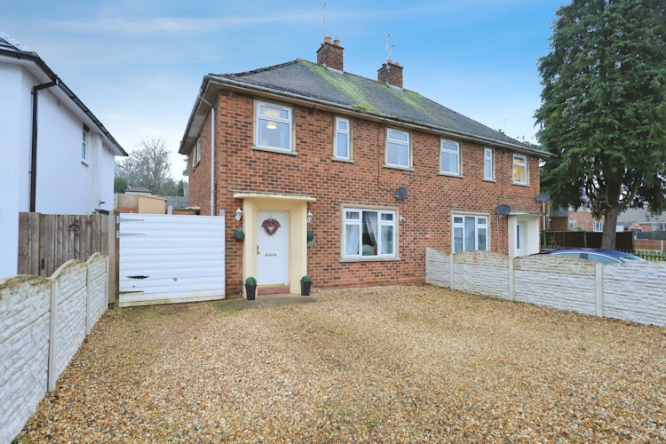 3 bedroom semi-detached house
