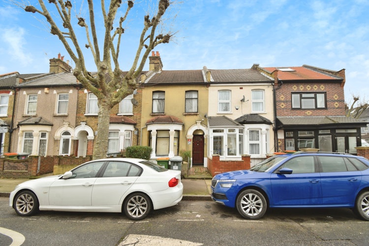 3 bedroom terraced house
