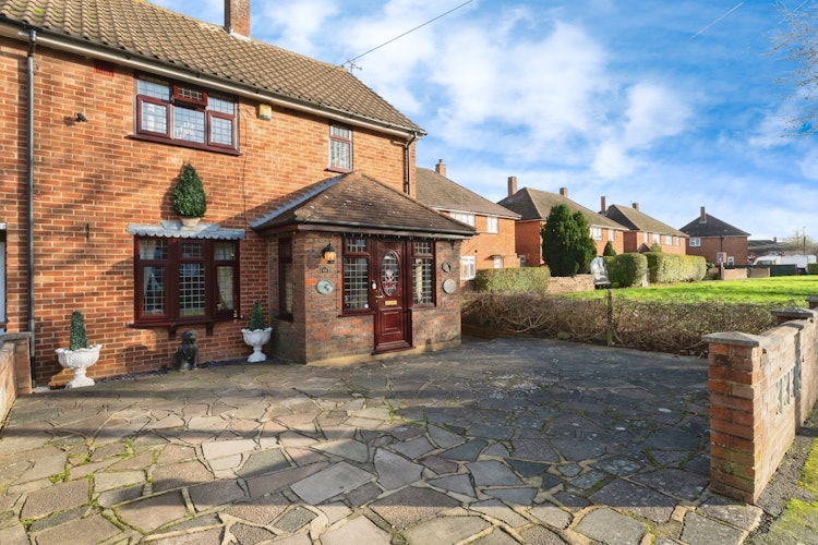 2 bedroom end of terrace house