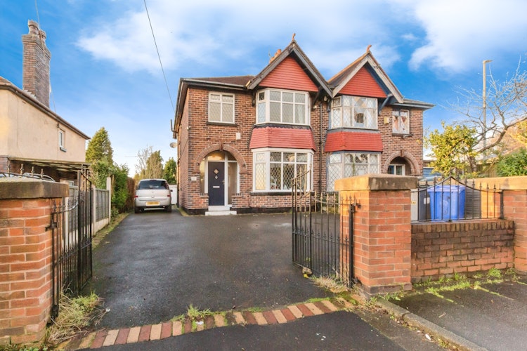 3 bedroom semi-detached house