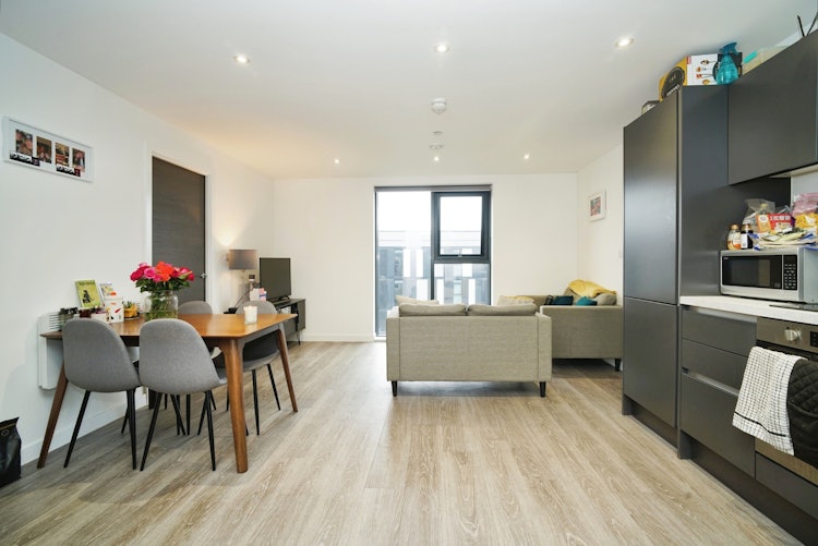 2 bedroom apartment