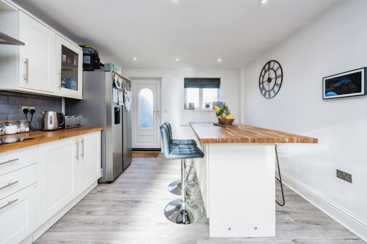 3 bedroom terraced house
