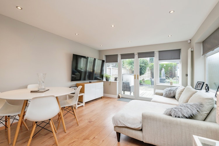 3 bedroom terraced house