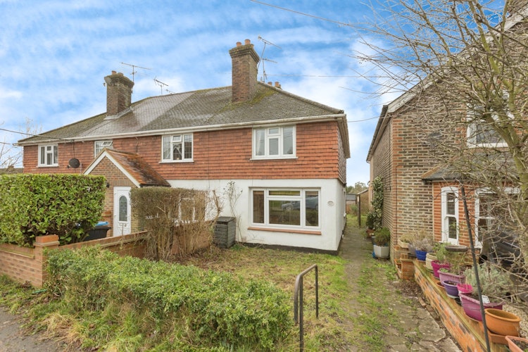 2 bedroom end of terrace house