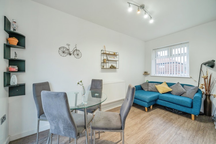 3 bedroom semi-detached house