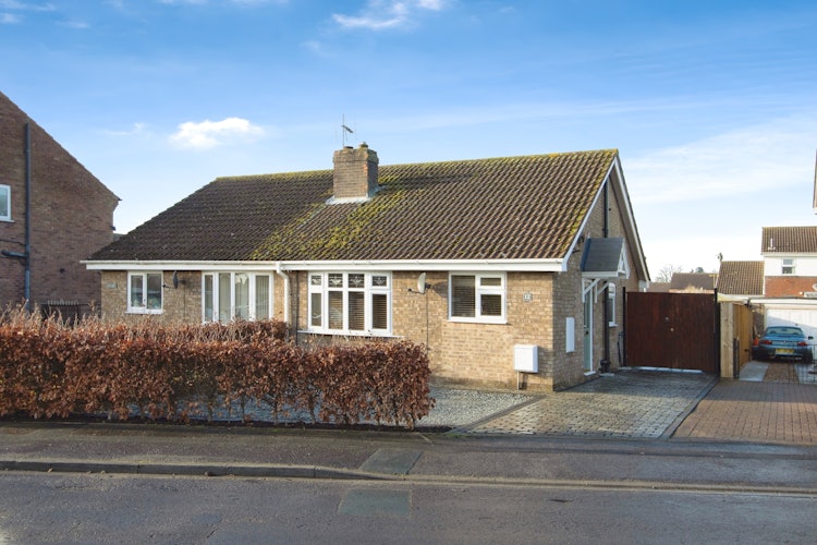 2 bedroom semi-detached bungalow