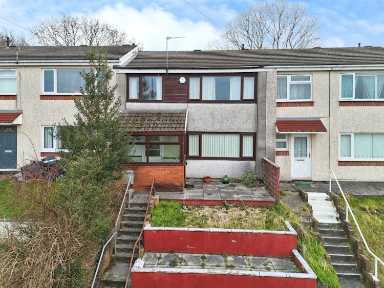 3 bedroom terraced house