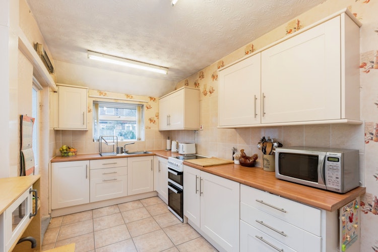 3 bedroom semi-detached house