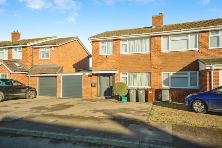 3 bedroom semi-detached house