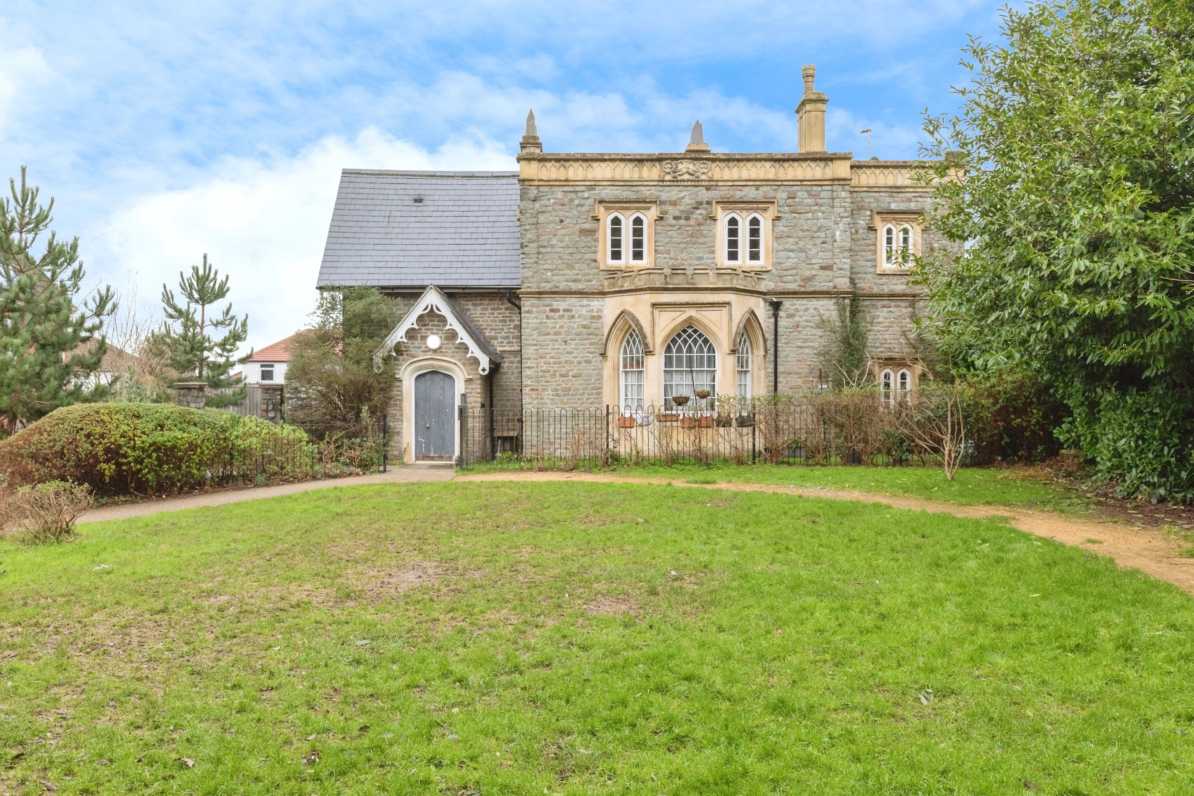 18 Lynwood Park, Bristol