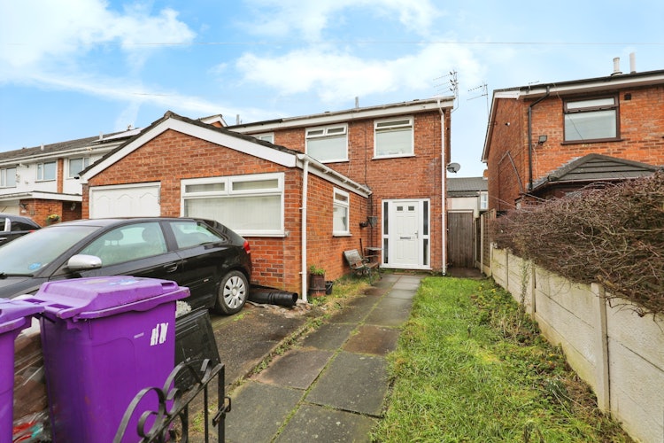 3 bedroom semi-detached house
