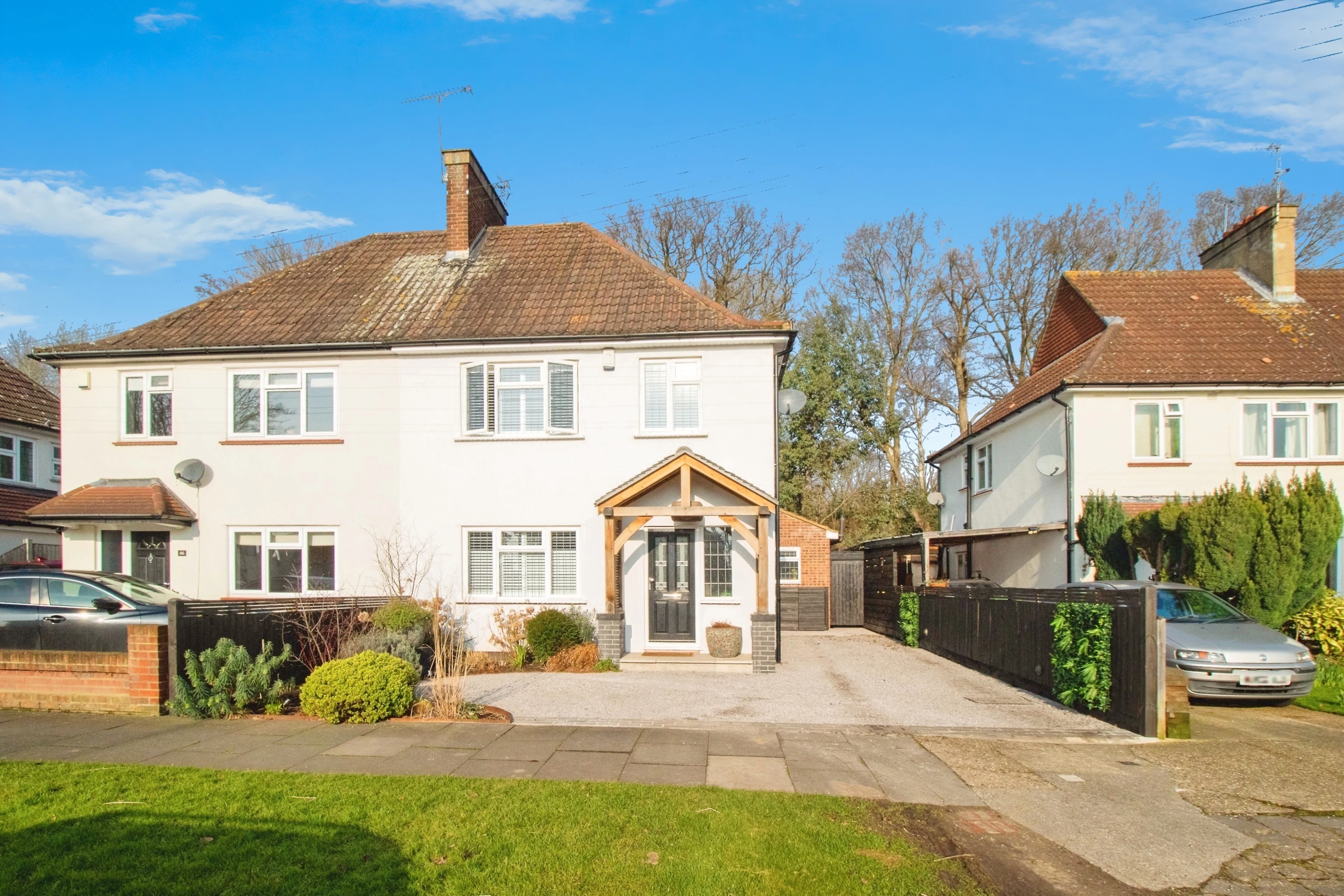 Orchard Avenue, Brentwood