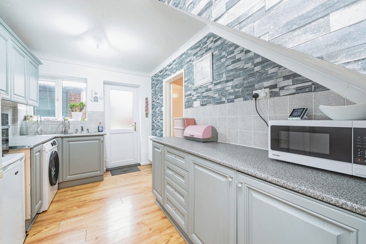 3 bedroom terraced house