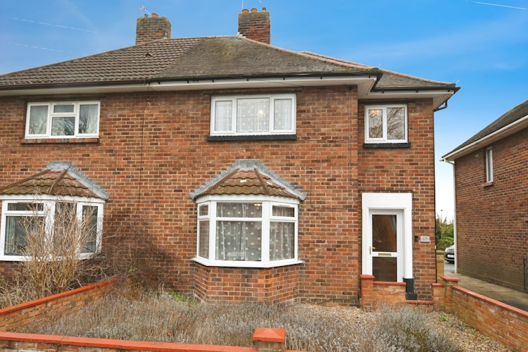 3 bedroom semi-detached house