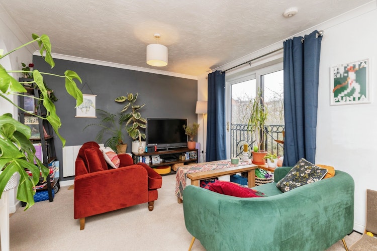 2 bedroom flat