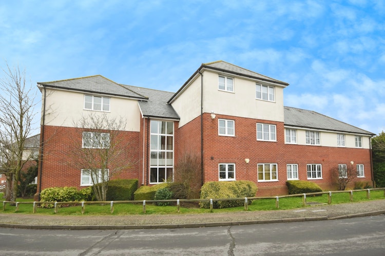 2 bedroom flat