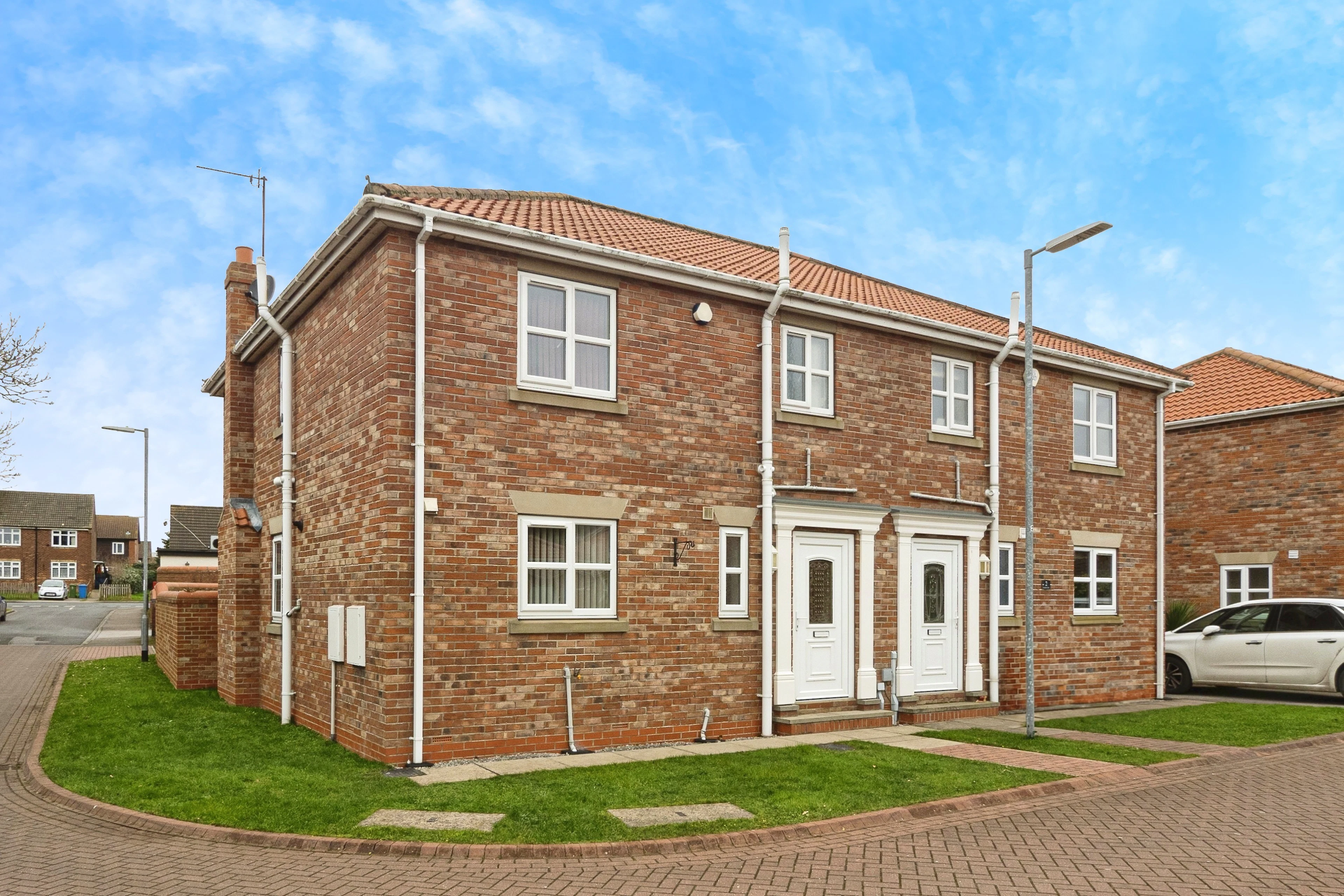 Auction Close, Hull