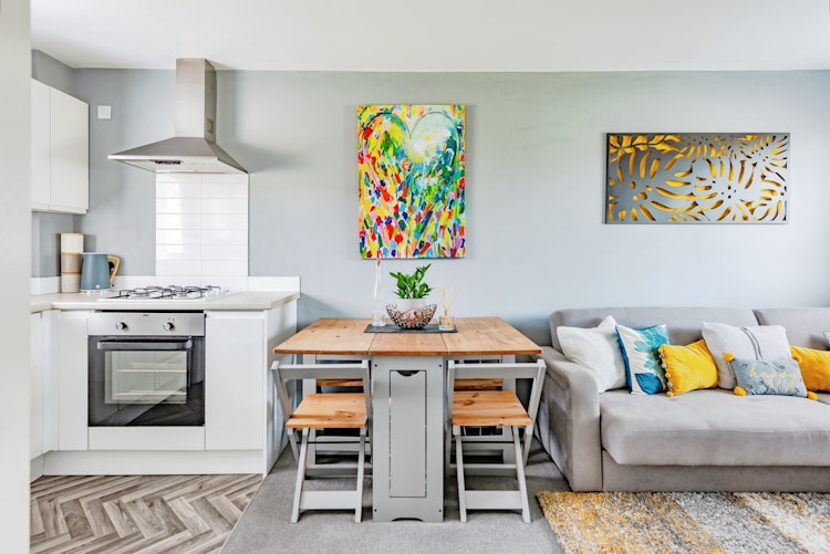 1 bedroom maisonette