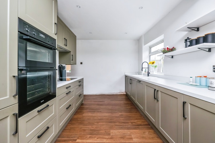 3 bedroom semi-detached house
