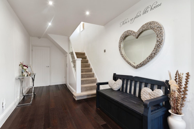 4 bedroom detached house