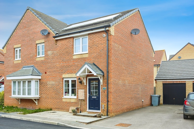 2 bedroom semi-detached house