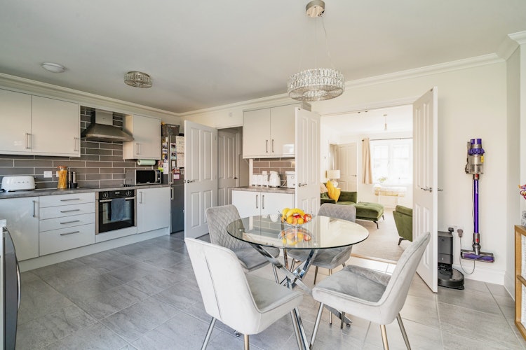 3 bedroom semi-detached house