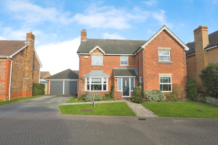 4 bedroom detached house