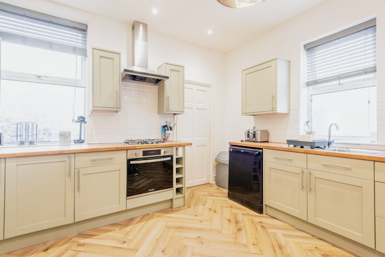 3 bedroom terraced house