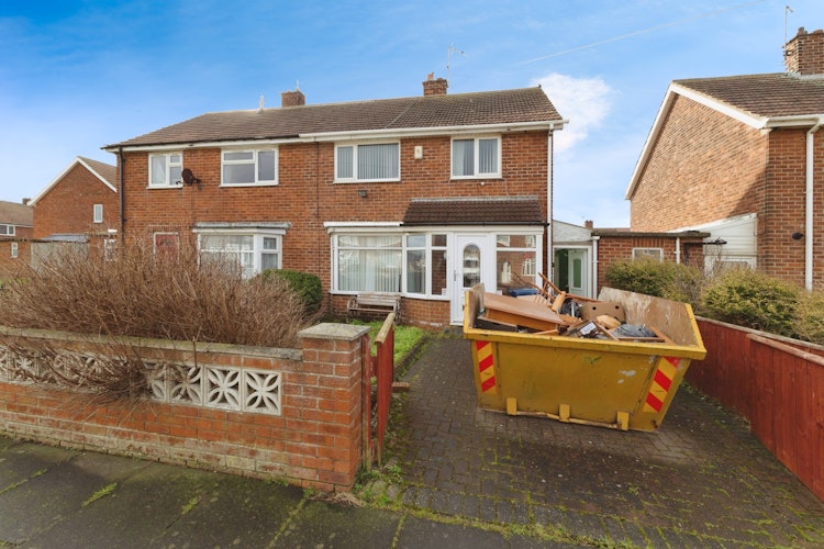 3 bedroom semi-detached house