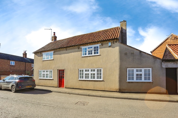 3 bedroom detached house