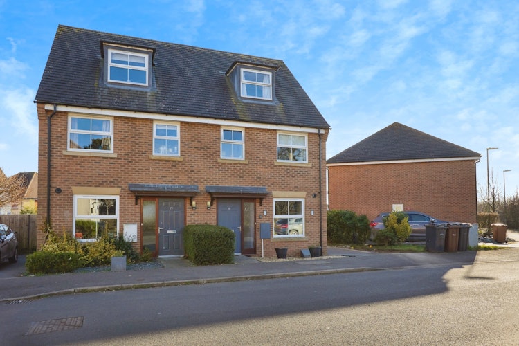 3 bedroom semi-detached house