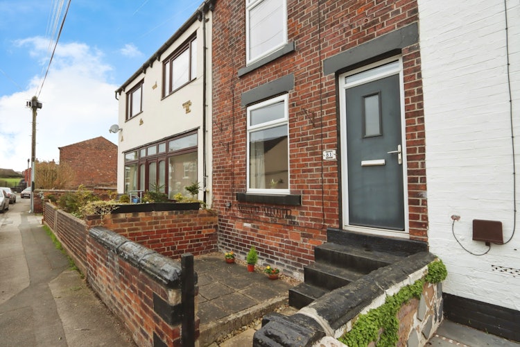 2 bedroom terraced house