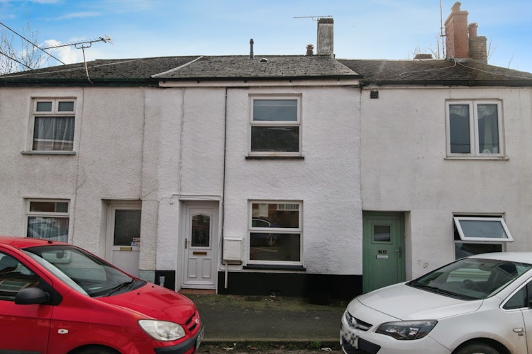 2 bedroom terraced house