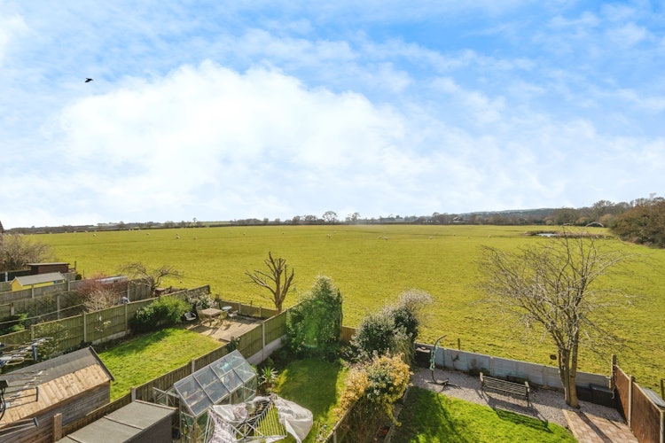 3 bedroom semi-detached house