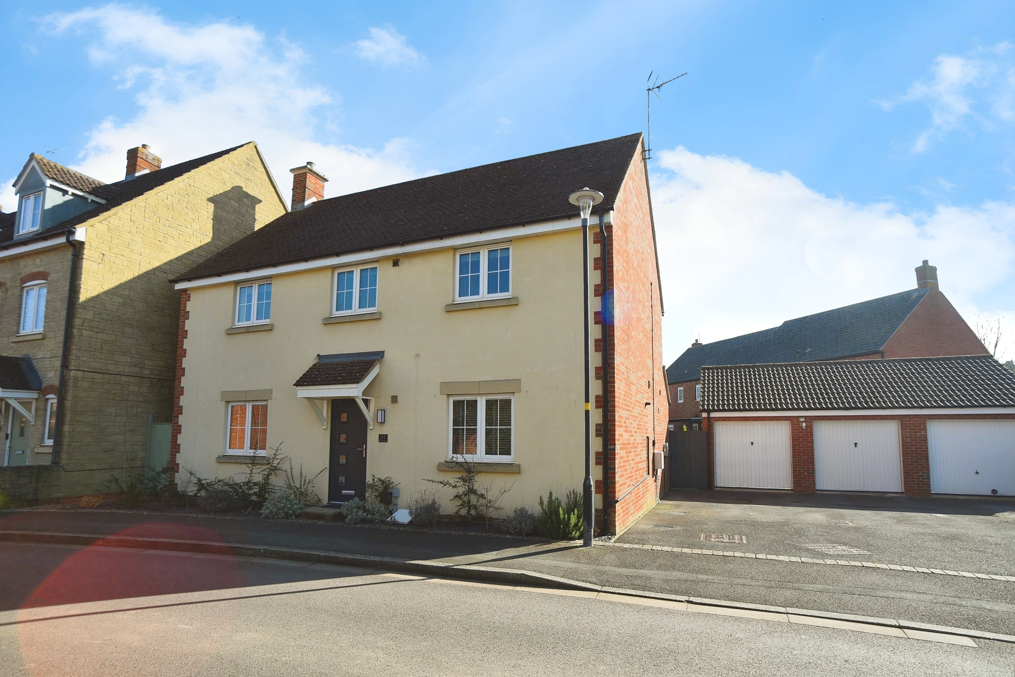 Clementine Road - Oakhurst, Swindon