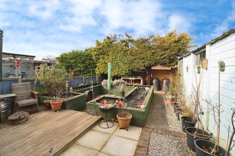 3 bedroom semi-detached house