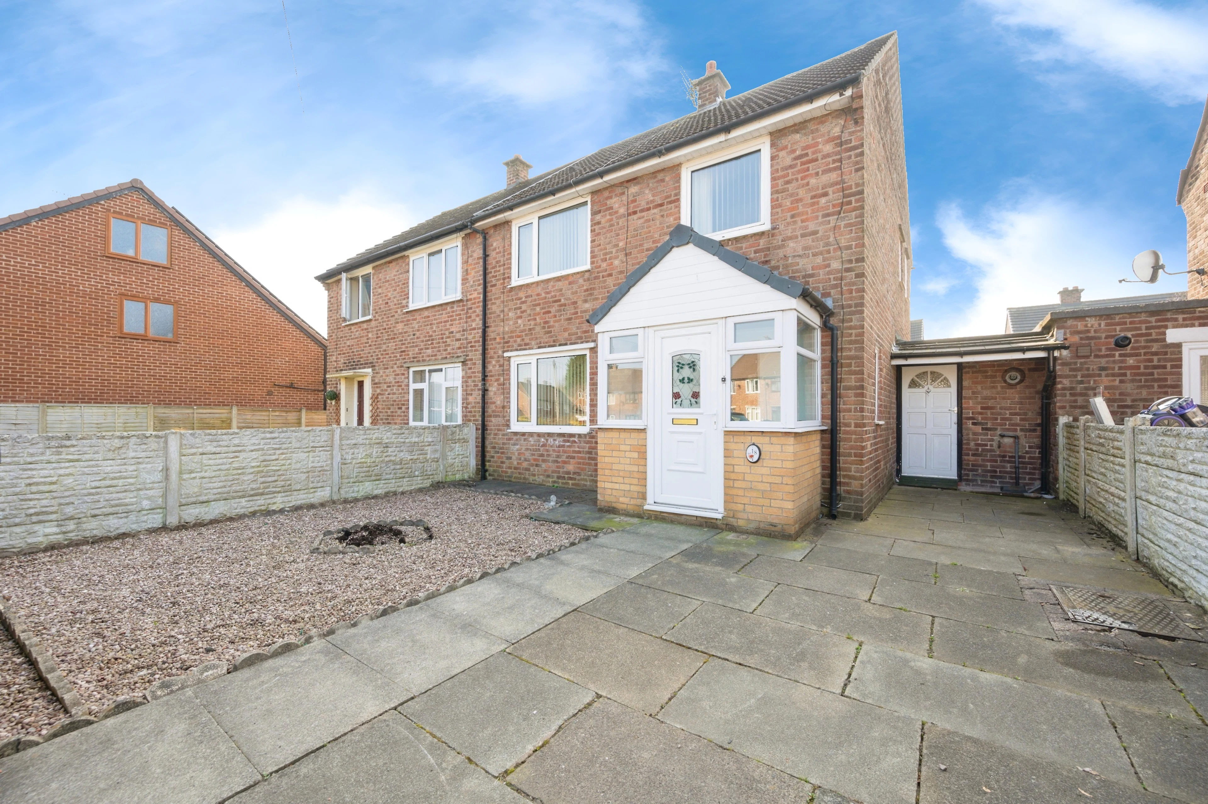 Marian Avenue, Newton Le Willows