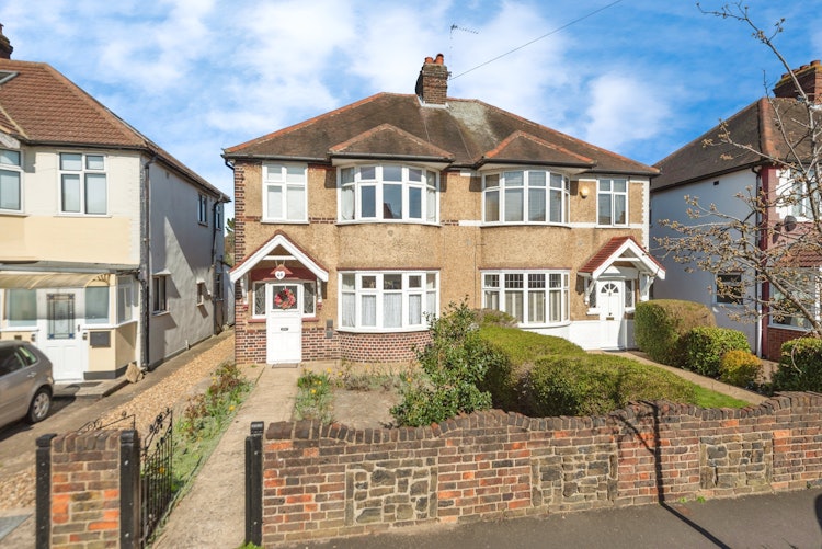 3 bedroom semi-detached house