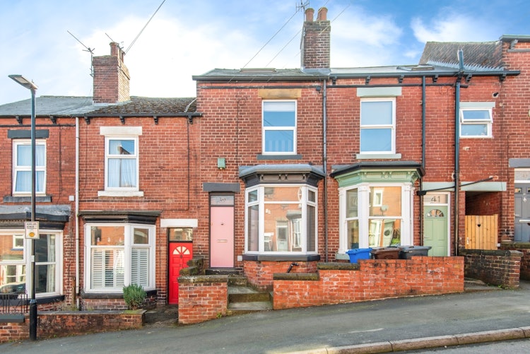 2 bedroom terraced house
