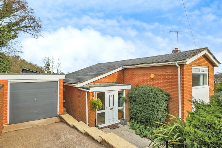 4 bedroom detached house