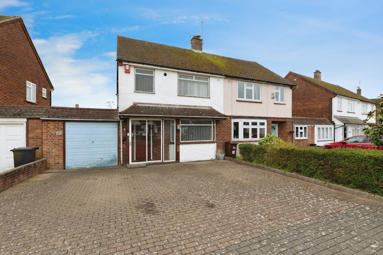 3 bedroom semi-detached house