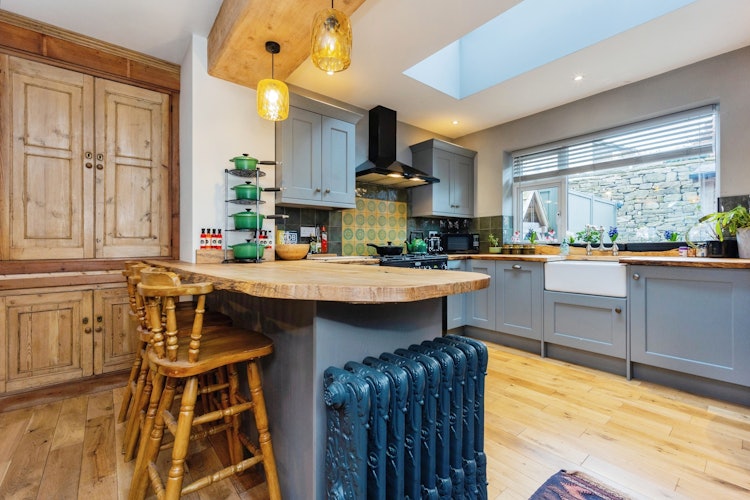 2 bedroom semi-detached house
