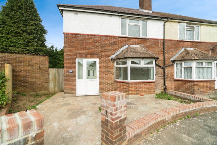 3 bedroom semi-detached house